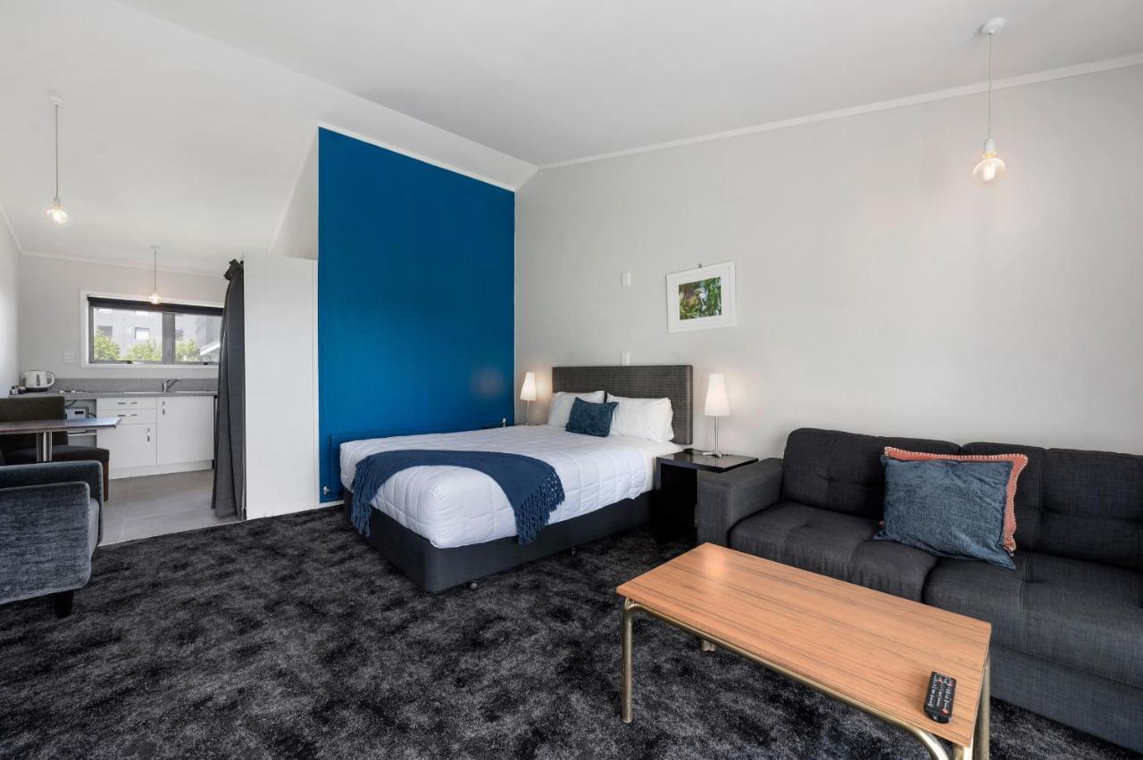 Lake Lodge Motel ロトルア エクステリア 写真