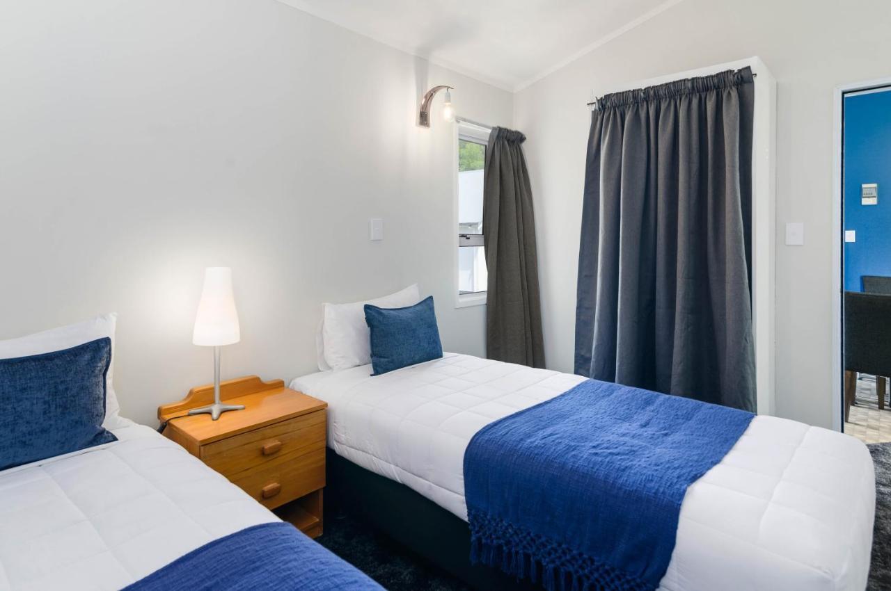 Lake Lodge Motel ロトルア エクステリア 写真
