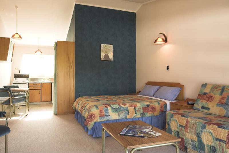Lake Lodge Motel ロトルア エクステリア 写真